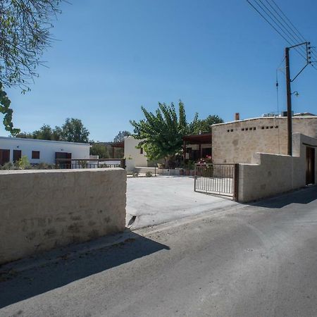 Hostal Chloe'S House Pano Akourdalia Exterior foto