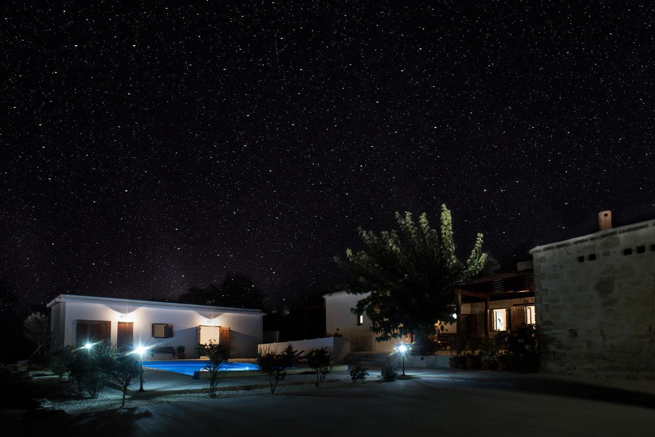 Hostal Chloe'S House Pano Akourdalia Exterior foto