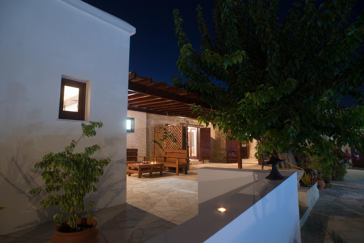 Hostal Chloe'S House Pano Akourdalia Exterior foto