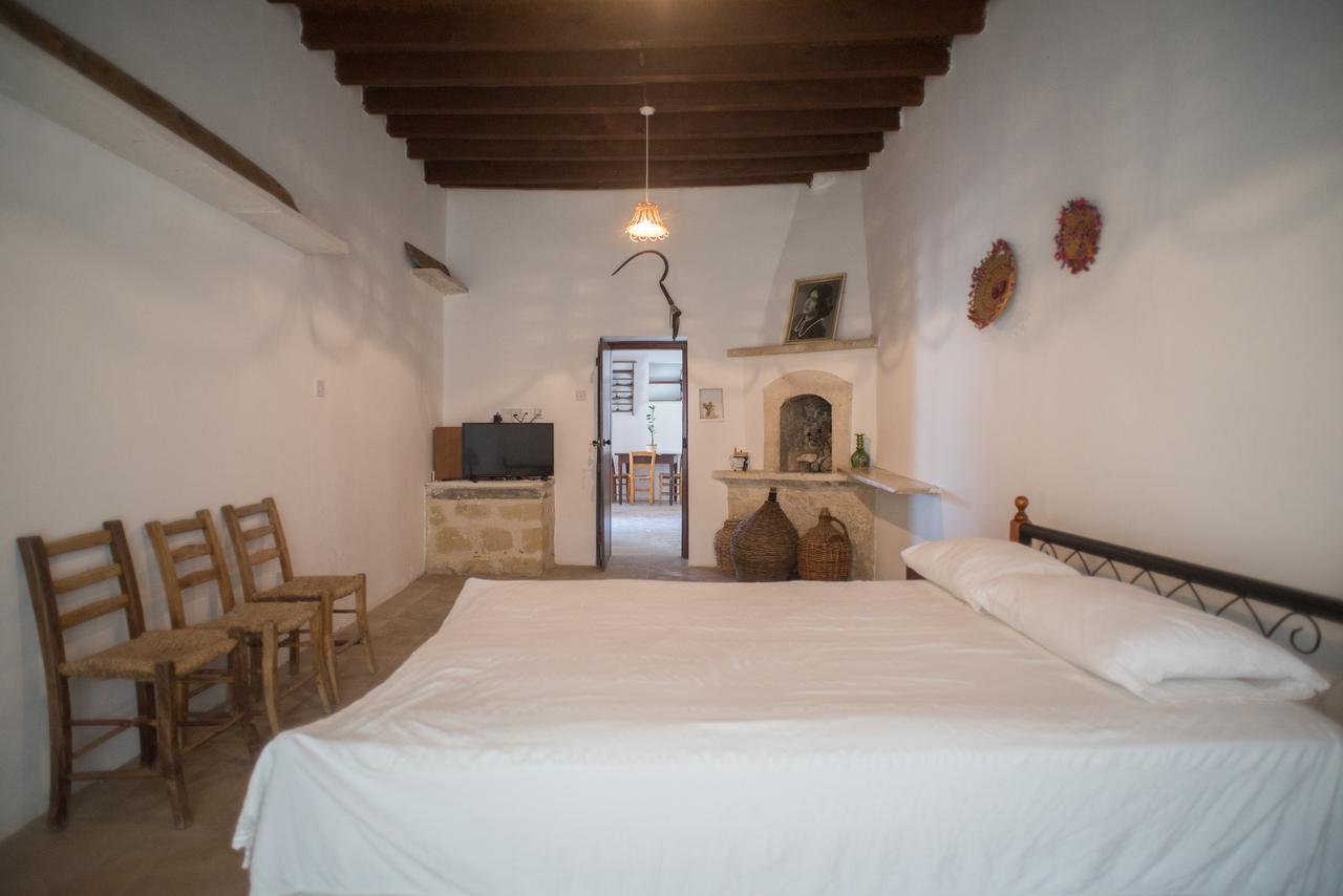 Hostal Chloe'S House Pano Akourdalia Exterior foto